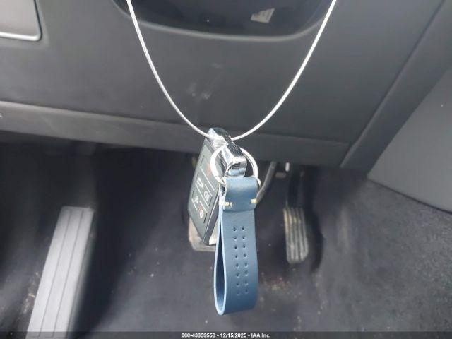 Land Rover Discovery S Image 13