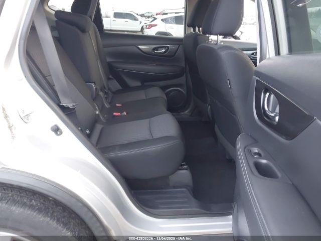 Nissan Rogue Sv Image 8