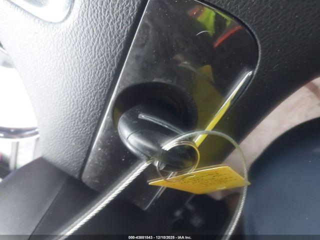 Chrysler Town & Country Touring Image 15