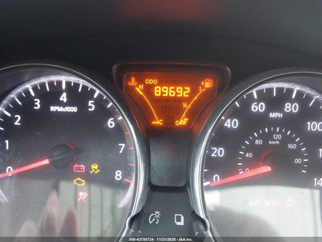 Nissan Versa Sv Image 7