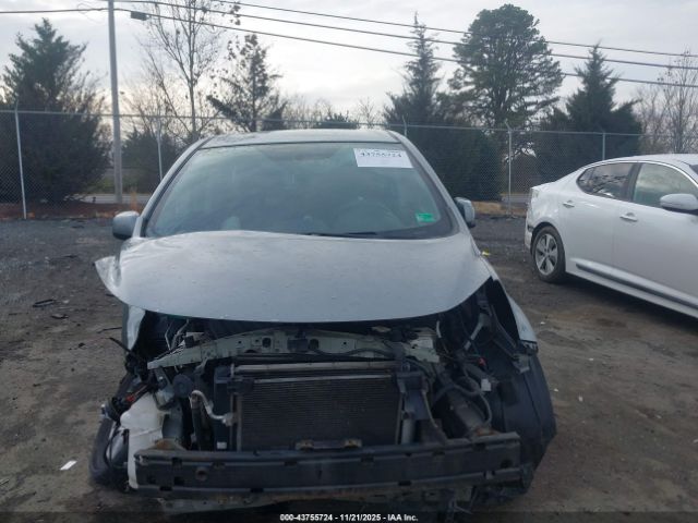 Nissan Versa Sv Image 14