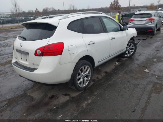 Nissan Rogue Image 4