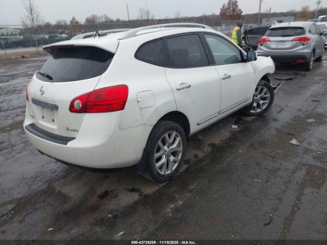 Nissan Rogue Image 4