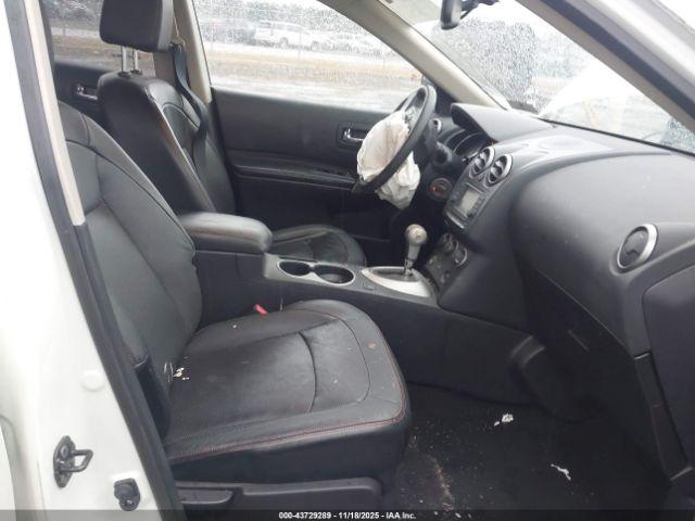 Nissan Rogue Image 9