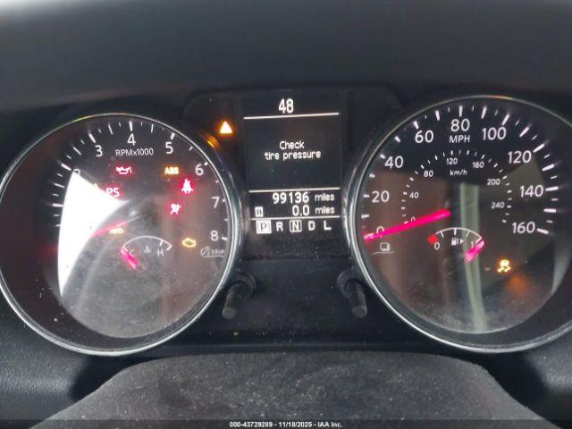 Nissan Rogue Image 13