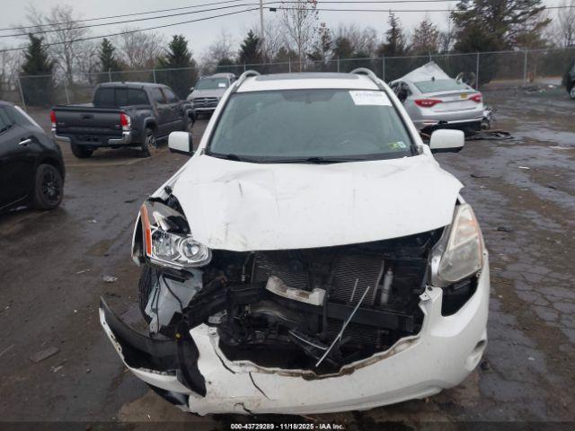 Nissan Rogue Image 14