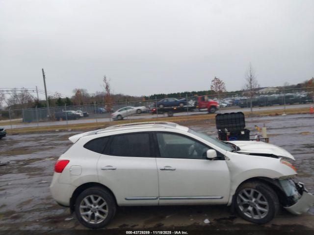 Nissan Rogue Image 10