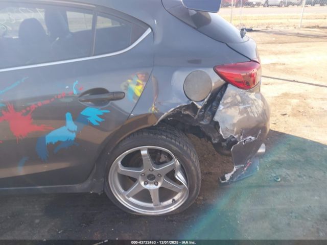 Mazda Mazda3 S Grand Touring Image 5