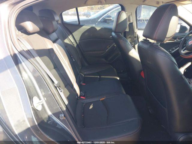 Mazda Mazda3 S Grand Touring Image 6