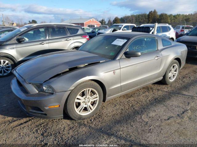 Ford Mustang V6 Image 8