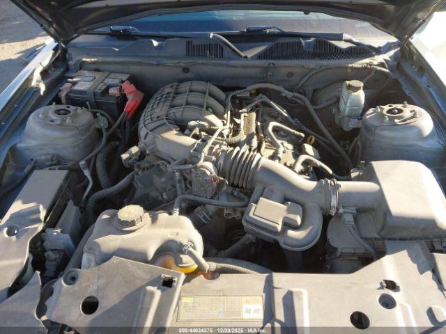 Ford Mustang V6 Image 11