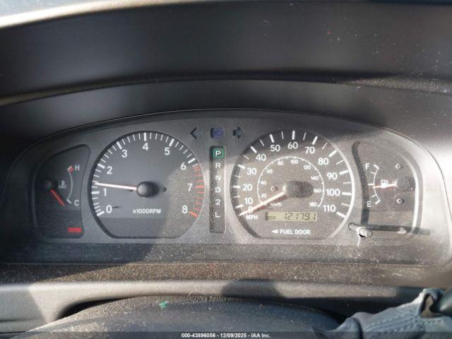 Toyota Sienna Xle Image 2