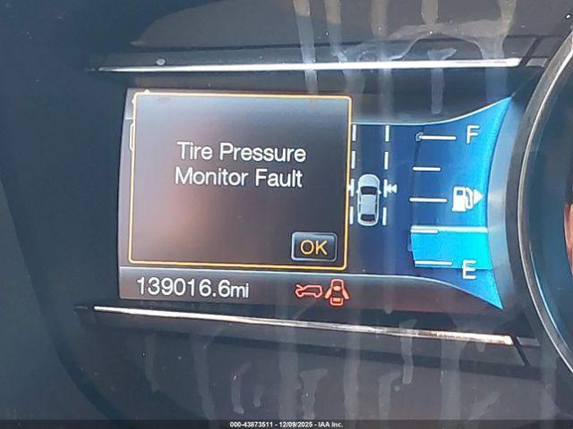 Ford Explorer Limited Image 15