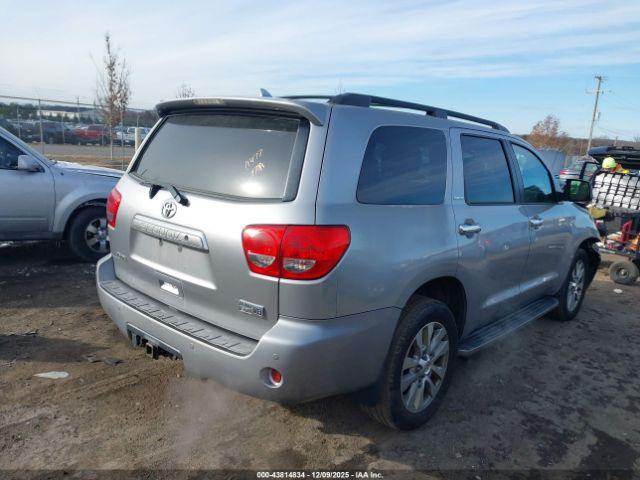 Toyota Sequoia Limited 5.7l V8 Image 16