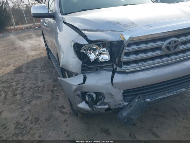 Toyota Sequoia Limited 5.7l V8 Image 8