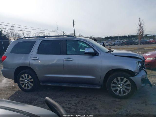 Toyota Sequoia Limited 5.7l V8 Image 7