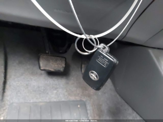 Toyota Prius Ii Image 4