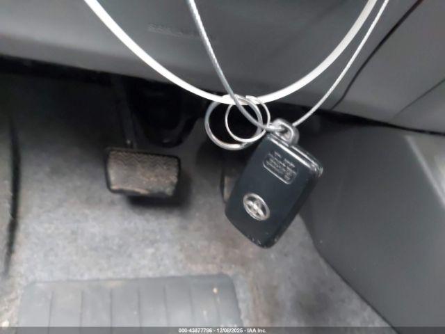 Toyota Prius Ii Image 4