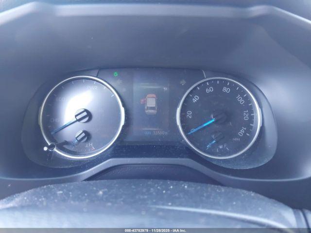 Toyota RAV4 Se Image 6