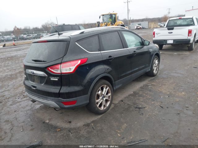 Ford Escape Titanium Image 2