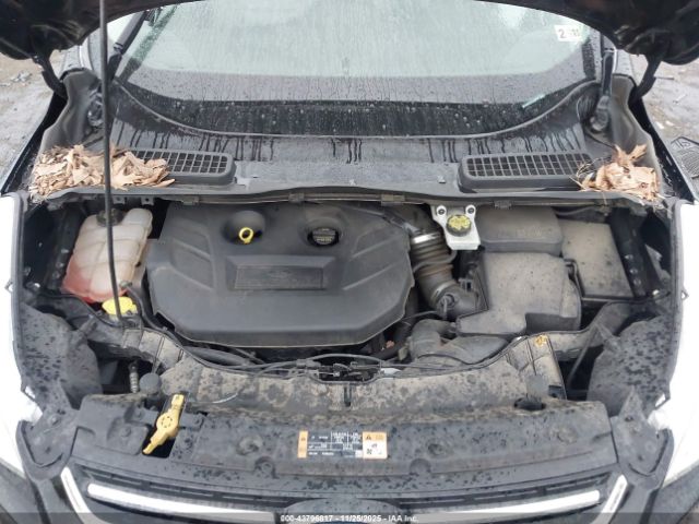 Ford Escape Titanium Image 13