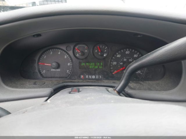 Ford Taurus Se Image 2