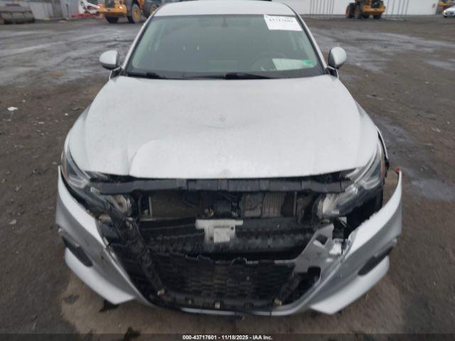 Nissan Altima 2.5 S Image 4