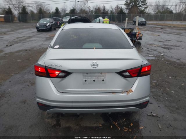 Nissan Altima 2.5 S Image 14