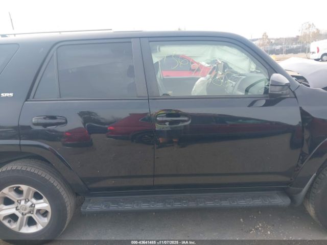 Toyota 4Runner Sr5 Image 14