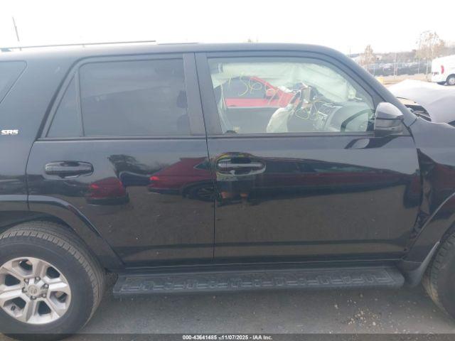 Toyota 4Runner Sr5 Image 14