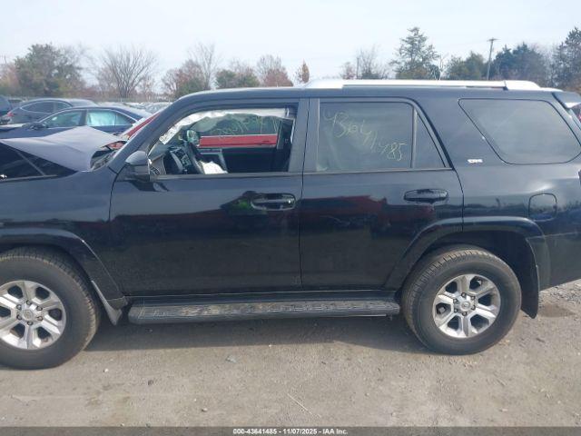 Toyota 4Runner Sr5 Image 5