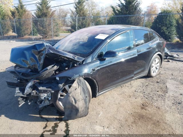 Tesla Model X Image 9