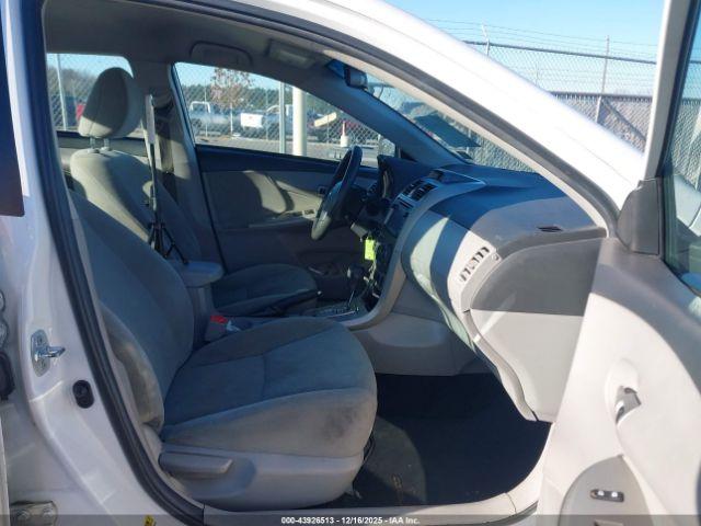 Toyota Corolla Le Image 11