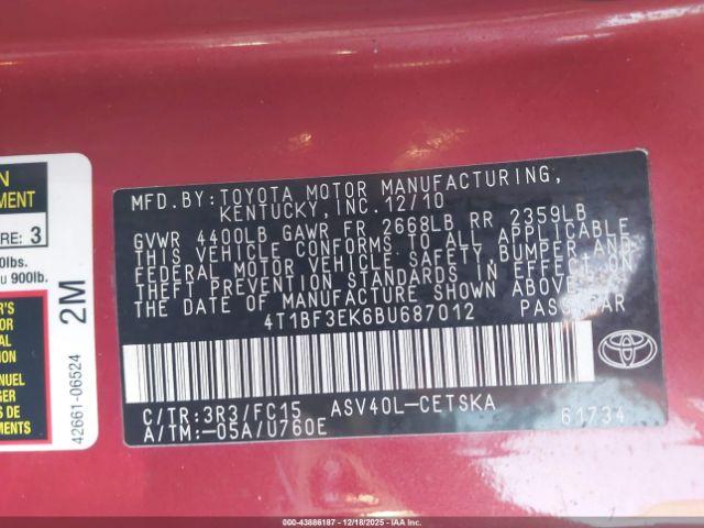 Toyota Camry Se Image 10