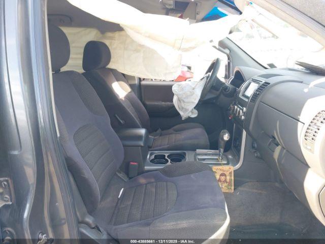 Nissan Pathfinder Se Image 16