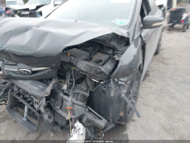 Ford Focus Se Image 8