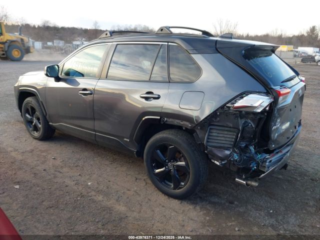 Toyota RAV4 Xse Image 8