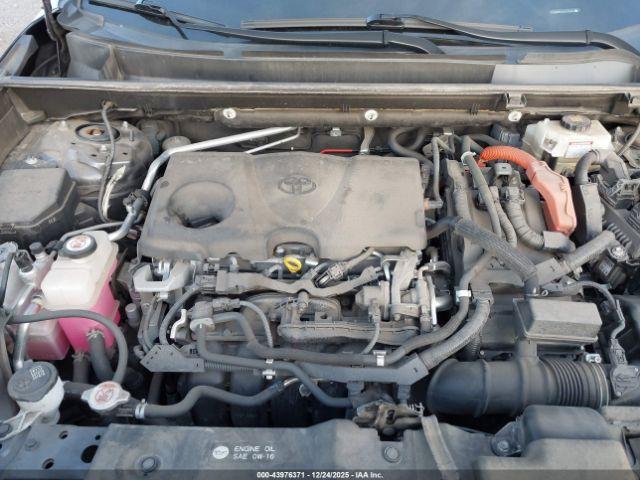 Toyota RAV4 Xse Image 11