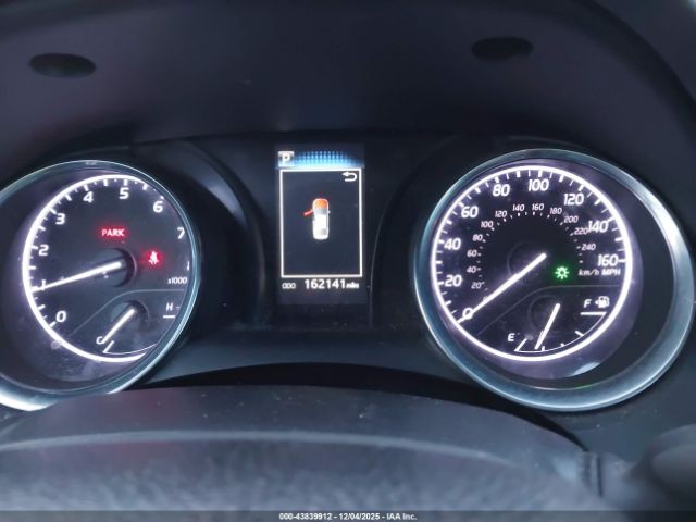 Toyota Camry Le Image 15