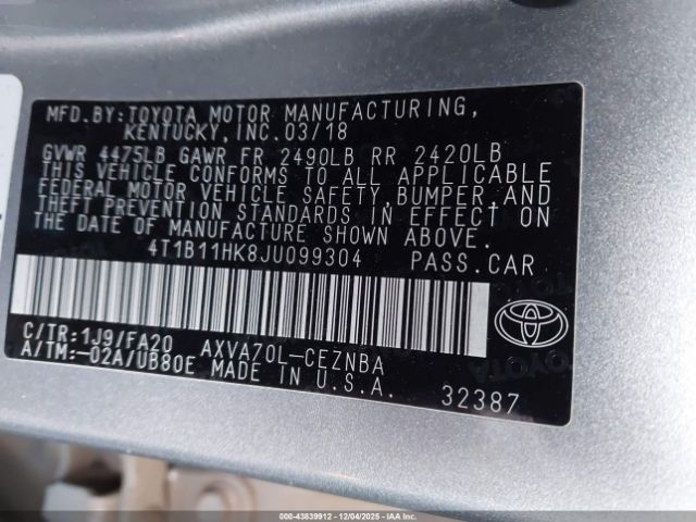 Toyota Camry Le Image 10