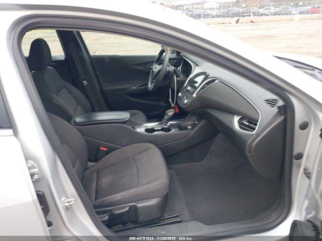 Chevrolet Malibu Fwd Lt Image 7