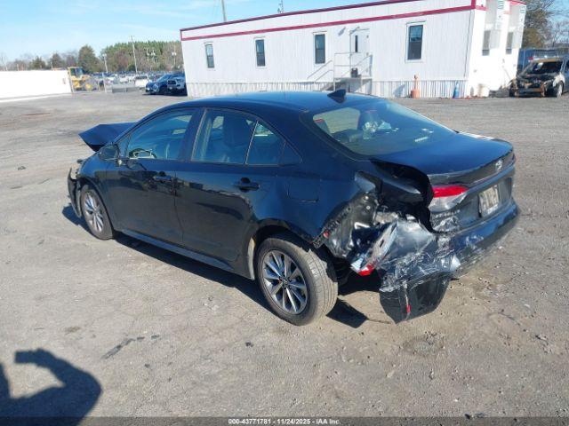 Toyota Corolla Le Image 13