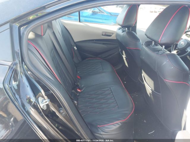 Toyota Corolla Le Image 9