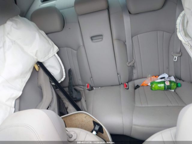 Genesis G80 3.8 Image 12