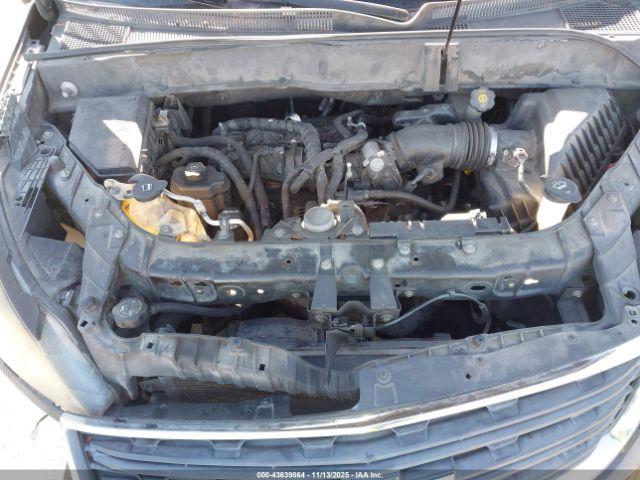 Chevrolet Traverse Ls Image 3