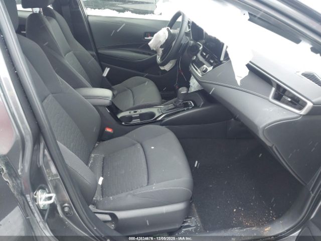 Toyota Corolla Se Image 8