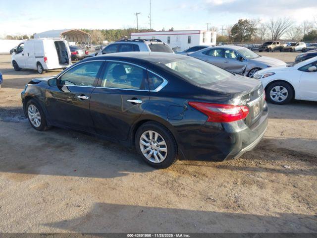 Nissan Altima 2.5 S Image 15