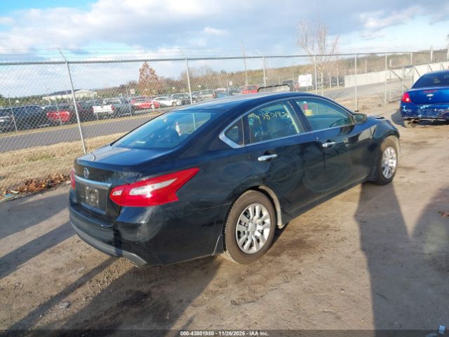 Nissan Altima 2.5 S Image 2