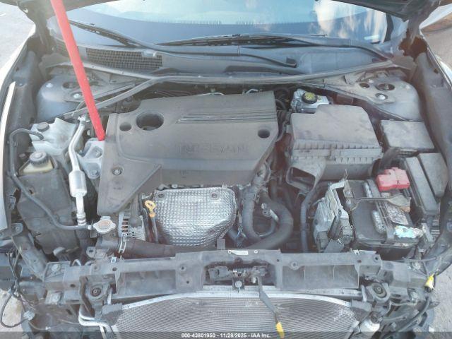 Nissan Altima 2.5 S Image 8