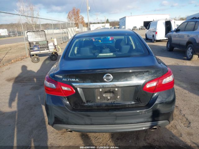 Nissan Altima 2.5 S Image 9